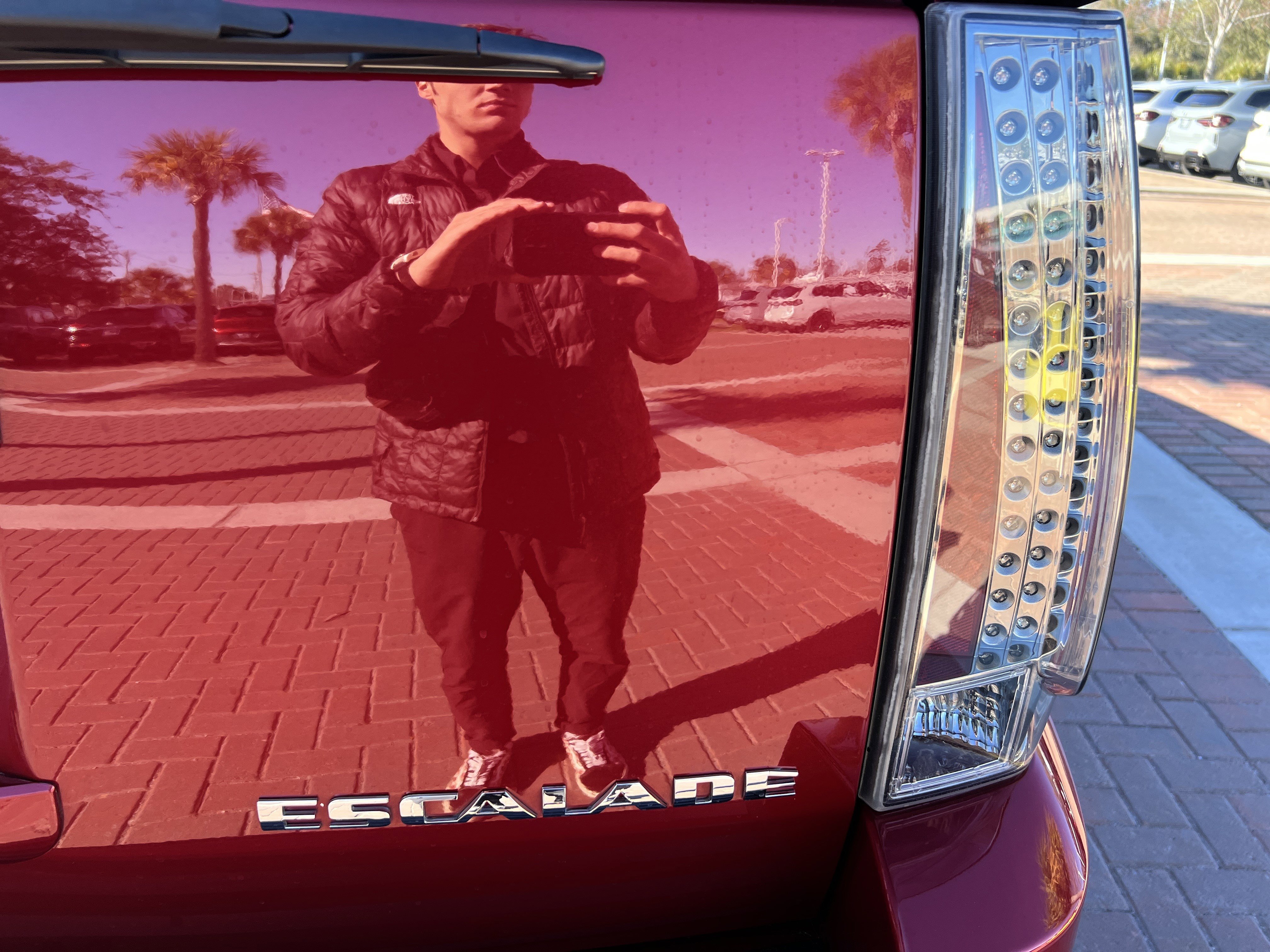 Used 2014 Cadillac Escalade Premium image 43