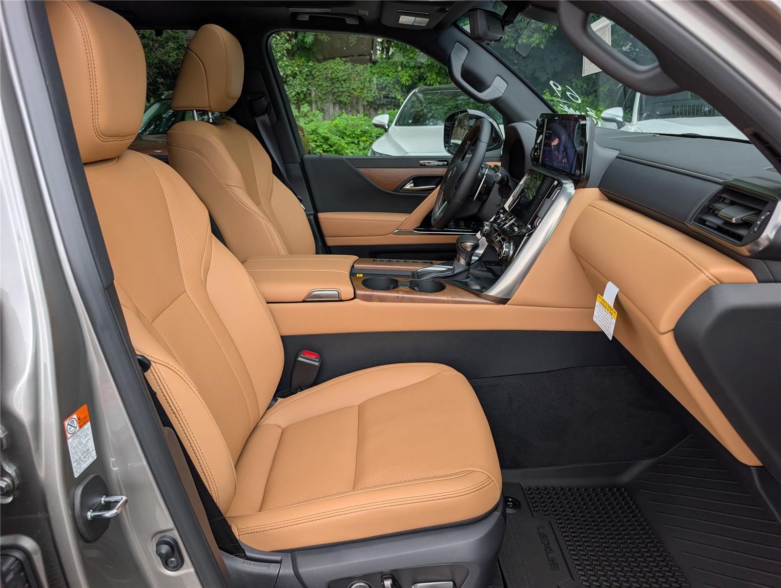 New 2026 Lexus LX 600 4WD w/ Appearance Package image 7