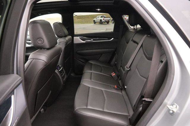 Used 2024 Cadillac XT5 Premium Luxury image 11