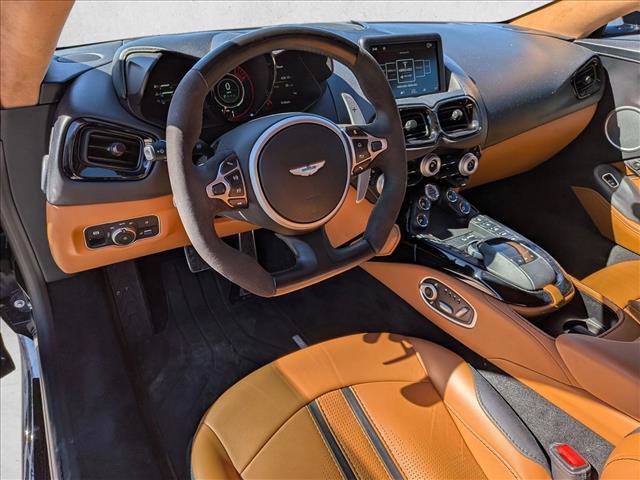 Used 2022 Aston Martin V8 Vantage Coupe RWD image 9