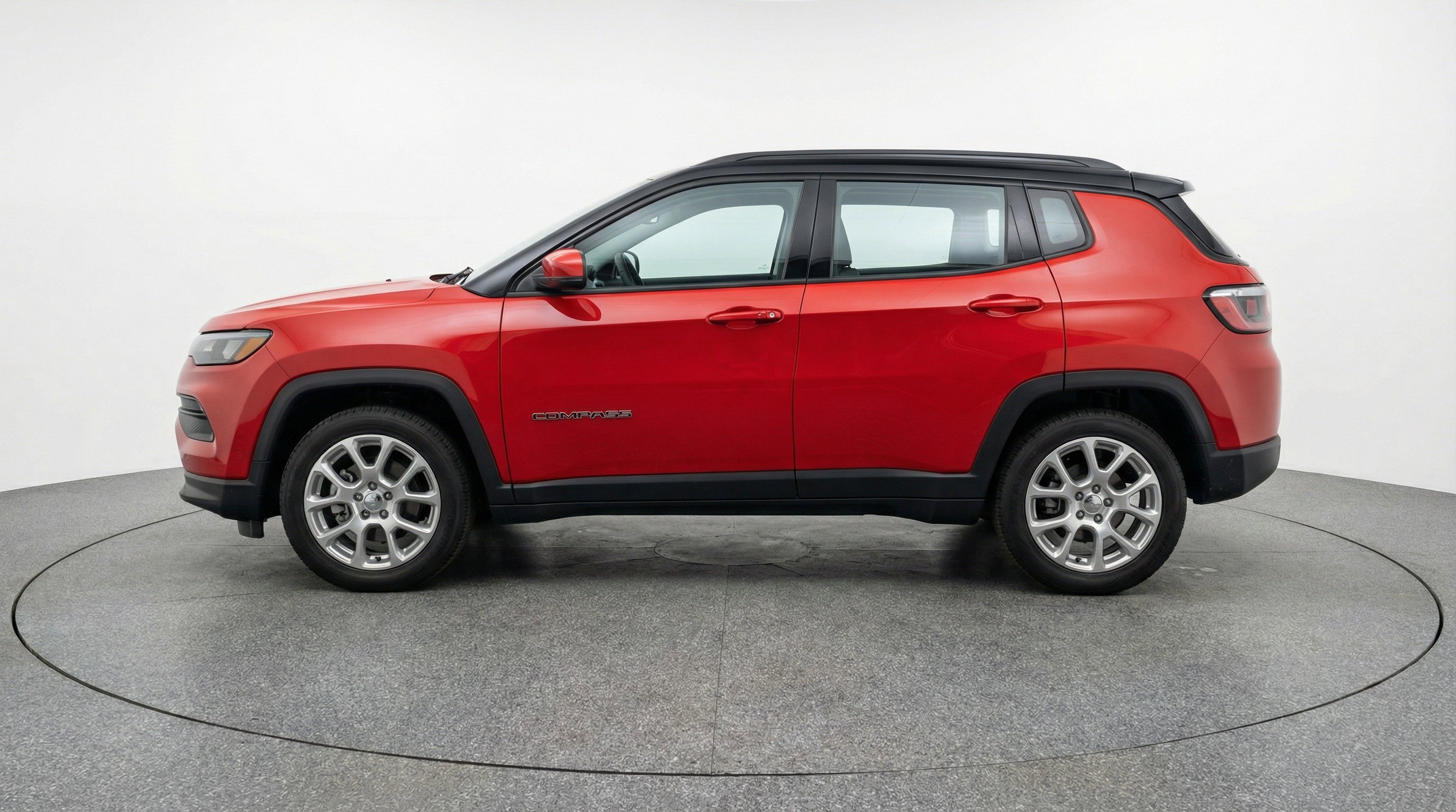 Used 2025 Jeep Compass Limited image 5