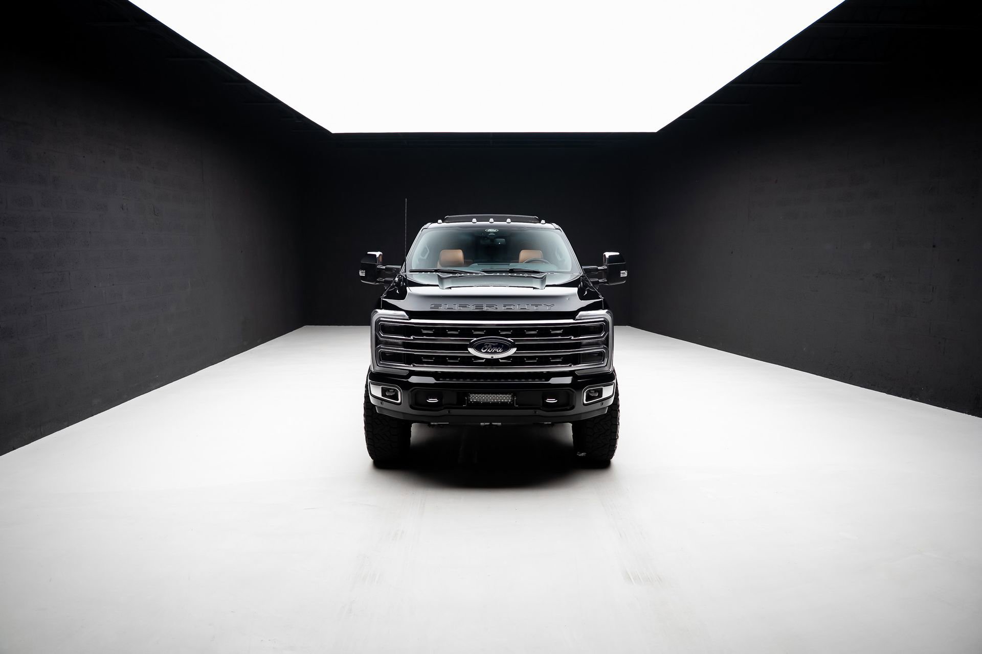 Used 2024 Ford F250 Platinum w/ Tremor Off-Road Package image 90