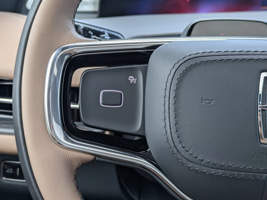New 2026 Lincoln Navigator Black Label AWD/4WD image 29