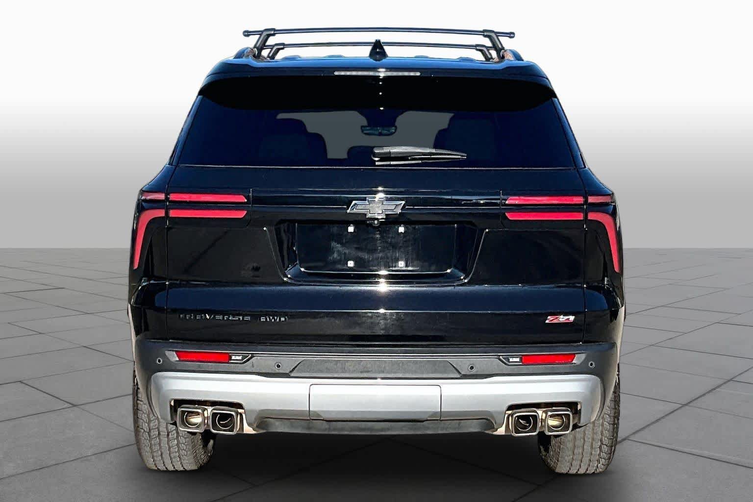 Used 2024 Chevrolet Traverse Z71 w/ Enhanced Driving Package AWD/4WD image 5