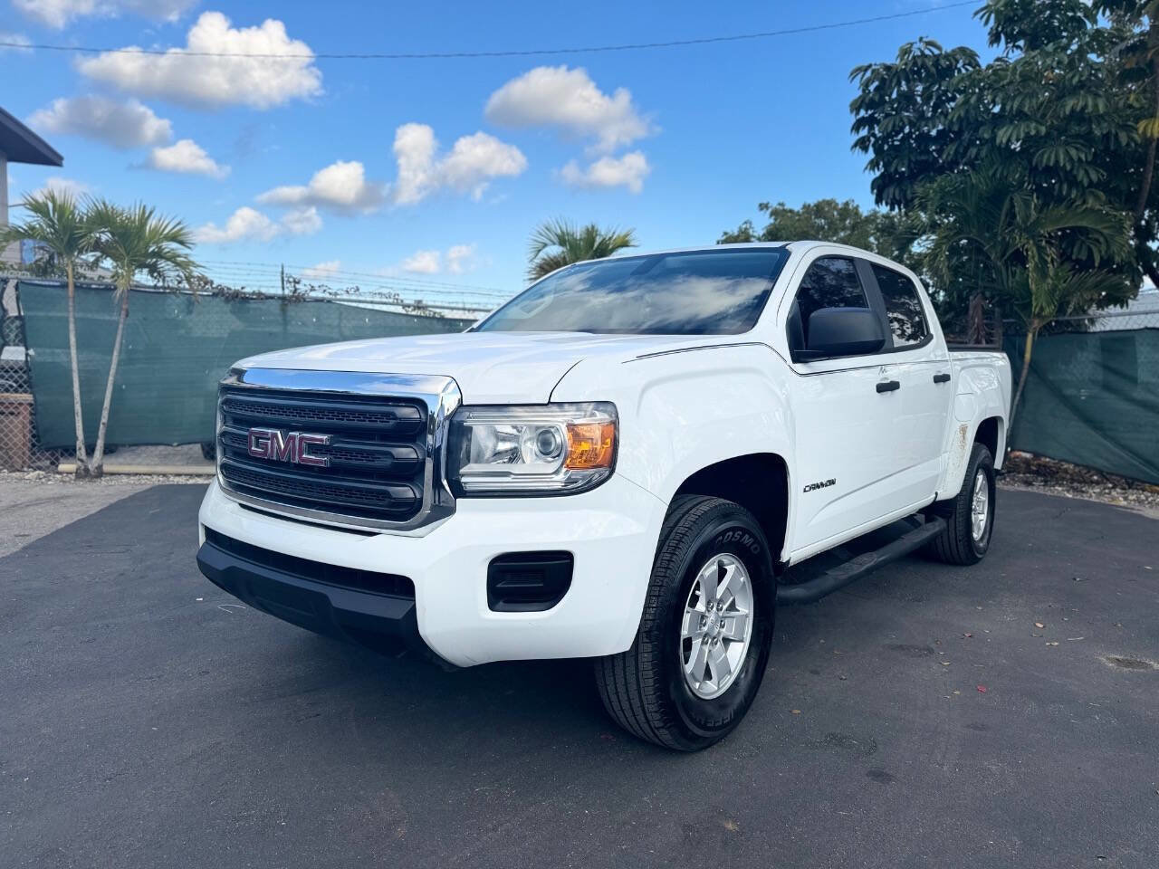 Used 2017 GMC Canyon 2WD Crew Cab w/ Convenience Package image 4