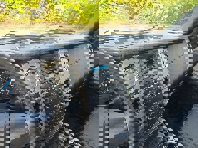 Used 2016 Ford Expedition EL XLT image 27