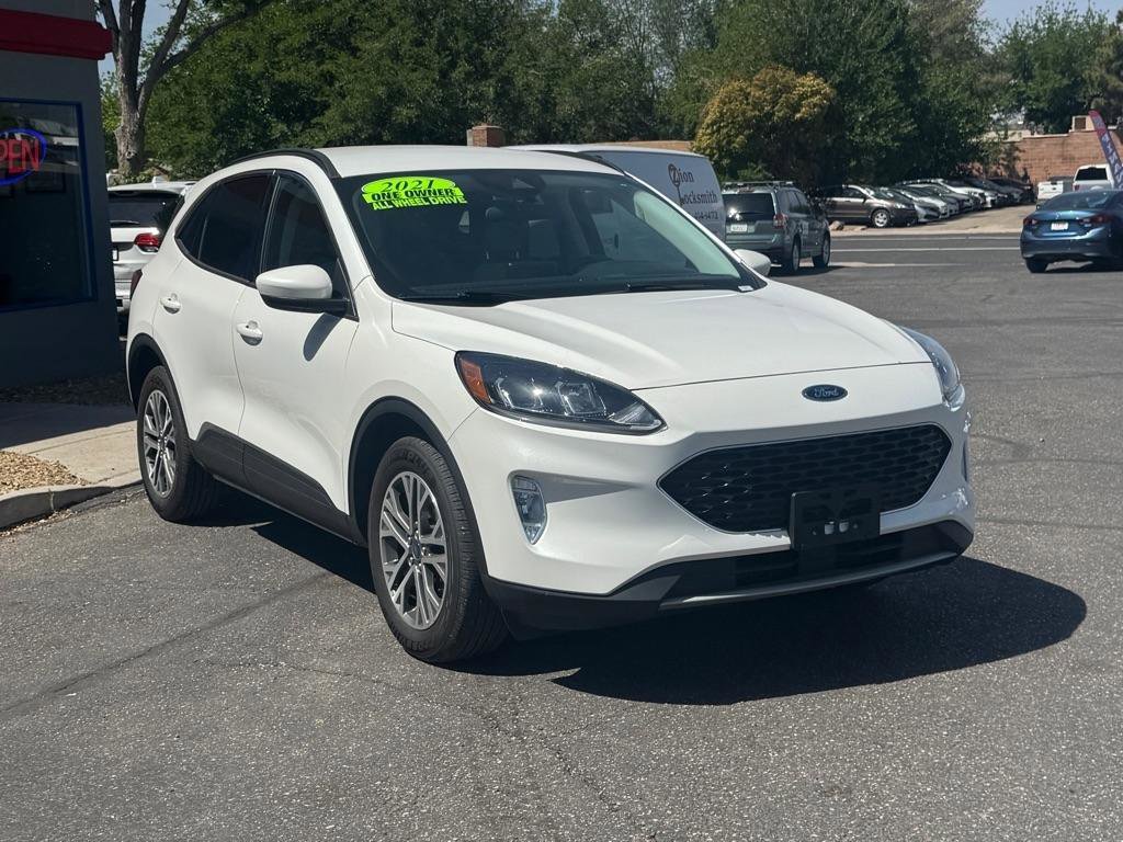Used 2021 Ford Escape SEL image 3