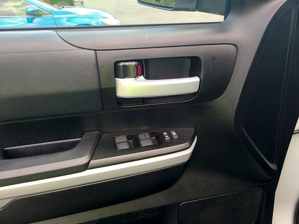 Used 2021 Toyota Tundra SR5 RWD image 18