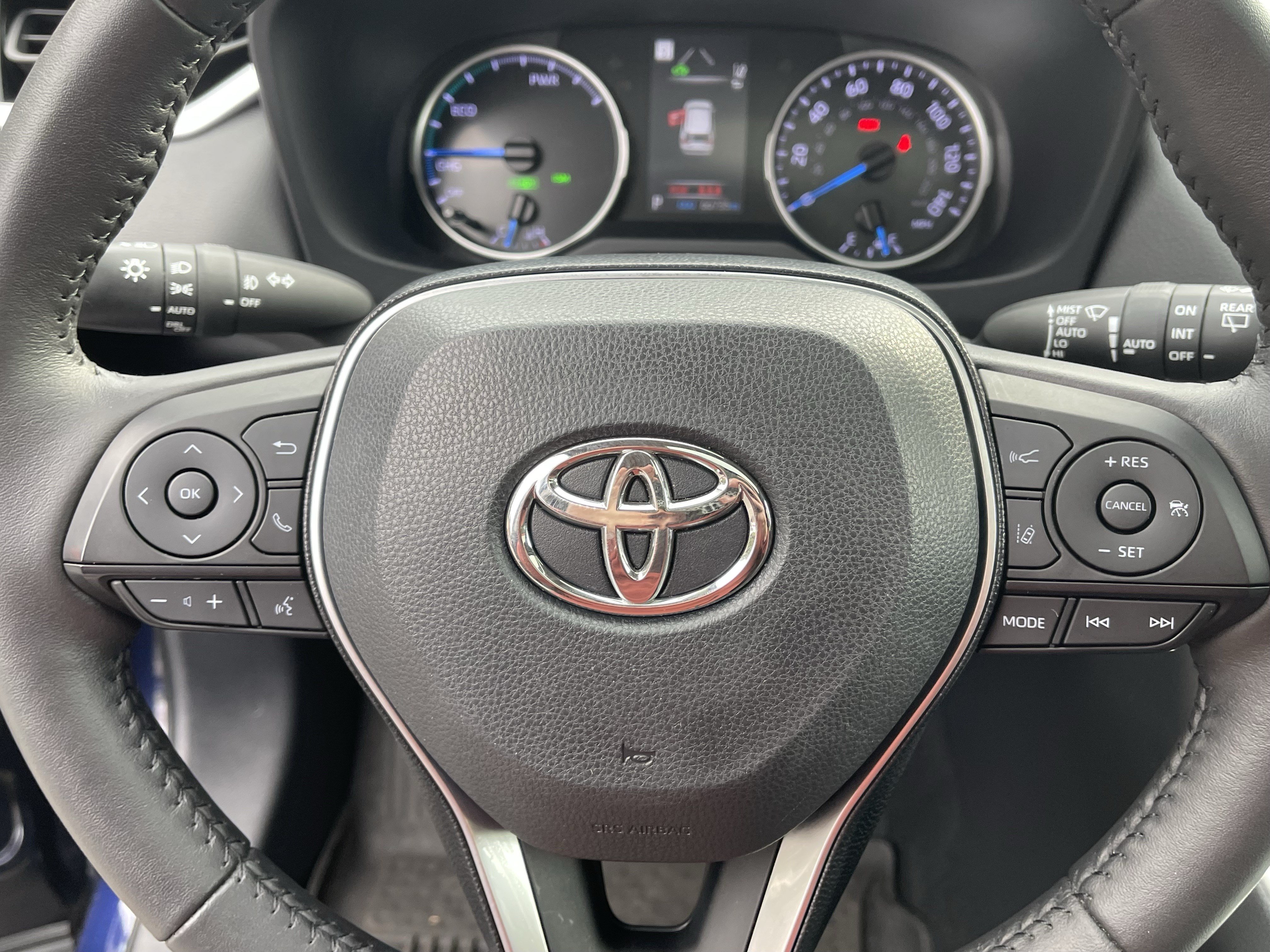 Used 2021 Toyota RAV4 XLE w/ Convenience Package AWD/4WD image 21