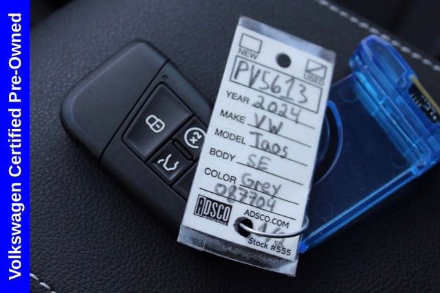 Used 2024 Volkswagen Taos SE image 33