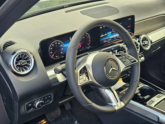 New 2026 Mercedes-Benz GLB 250 4MATIC image 16
