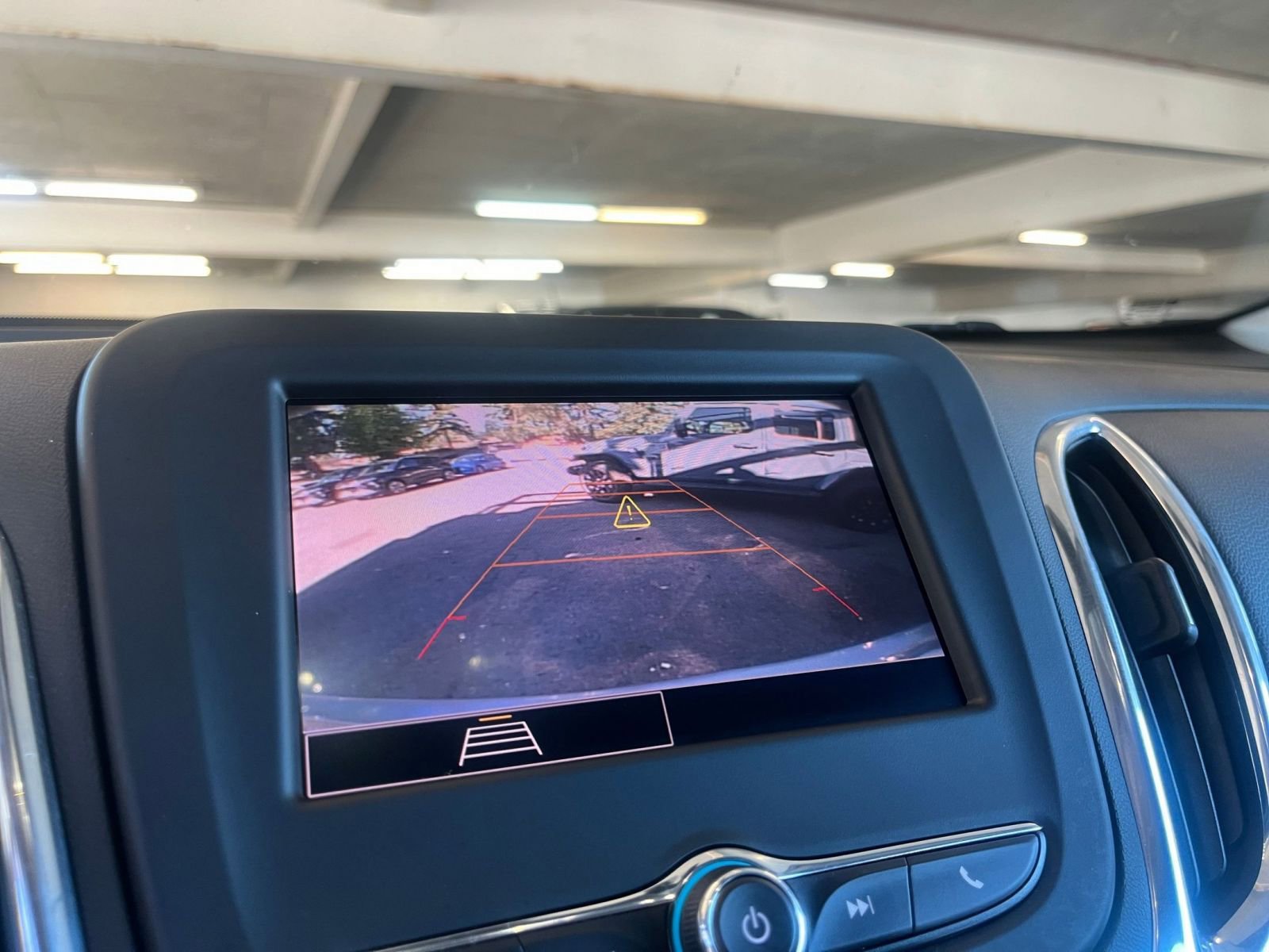 Used 2024 Chevrolet Equinox LT image 17