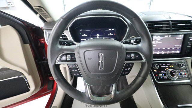 Used 2017 Lincoln Continental Reserve w/ Climate Package image 22