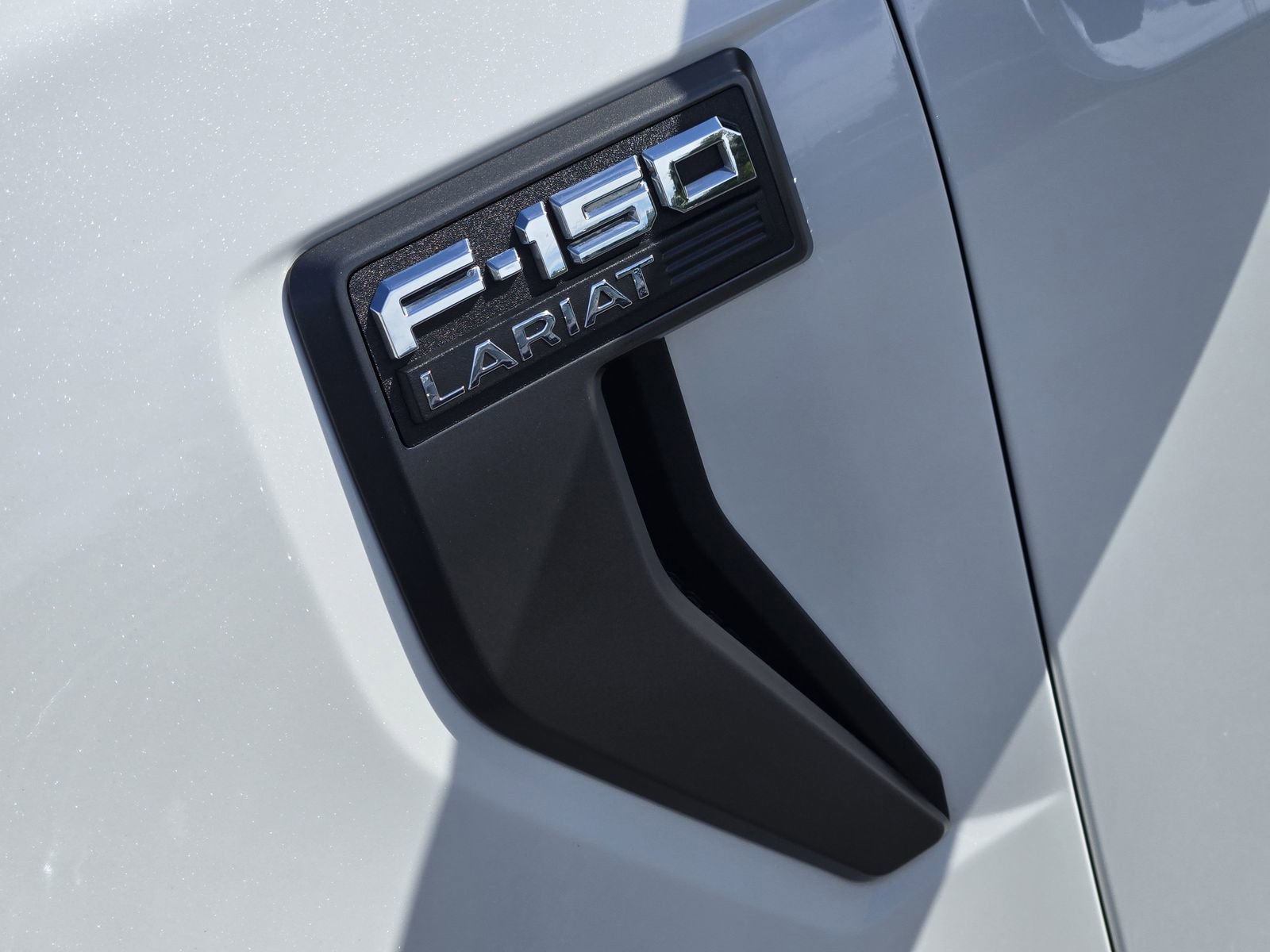 Used 2023 Ford F150 Lariat w/ Equipment Group 502A High image 11