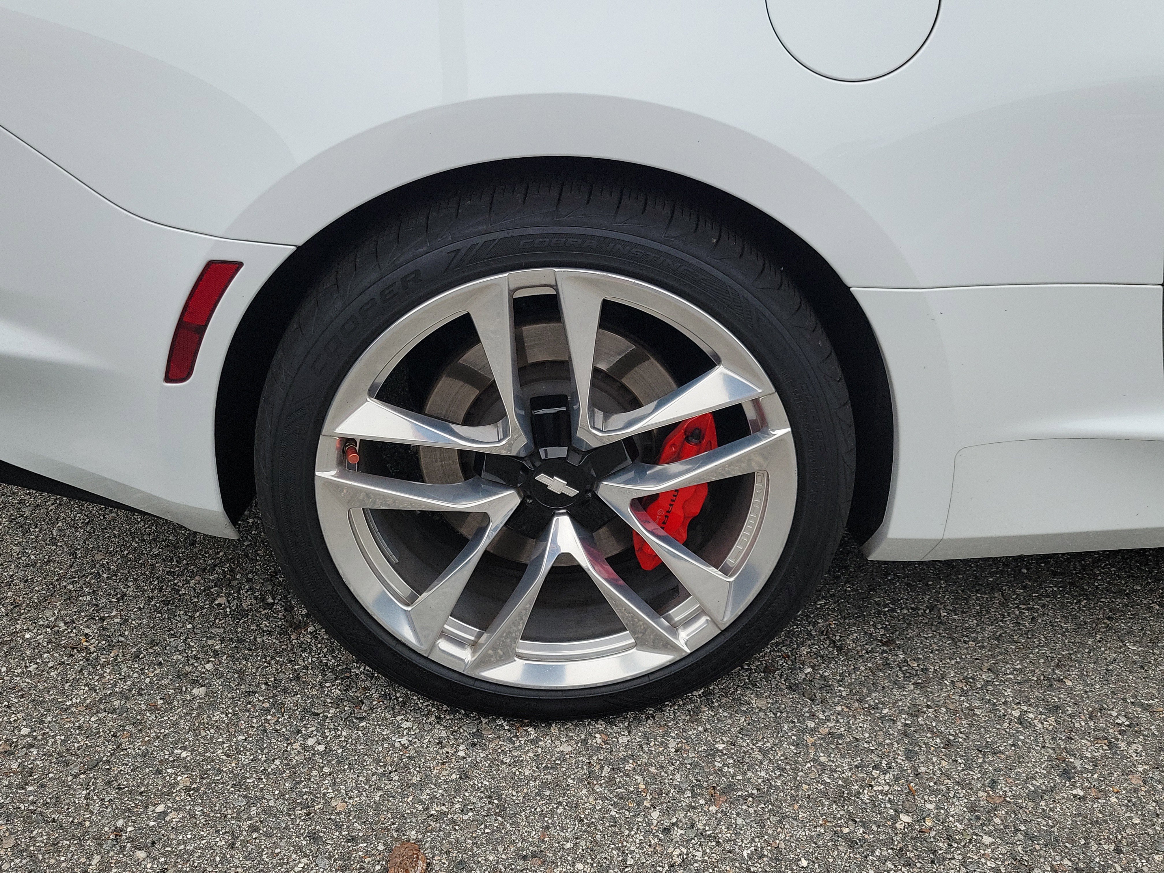 Used 2023 Chevrolet Camaro SS RWD image 16