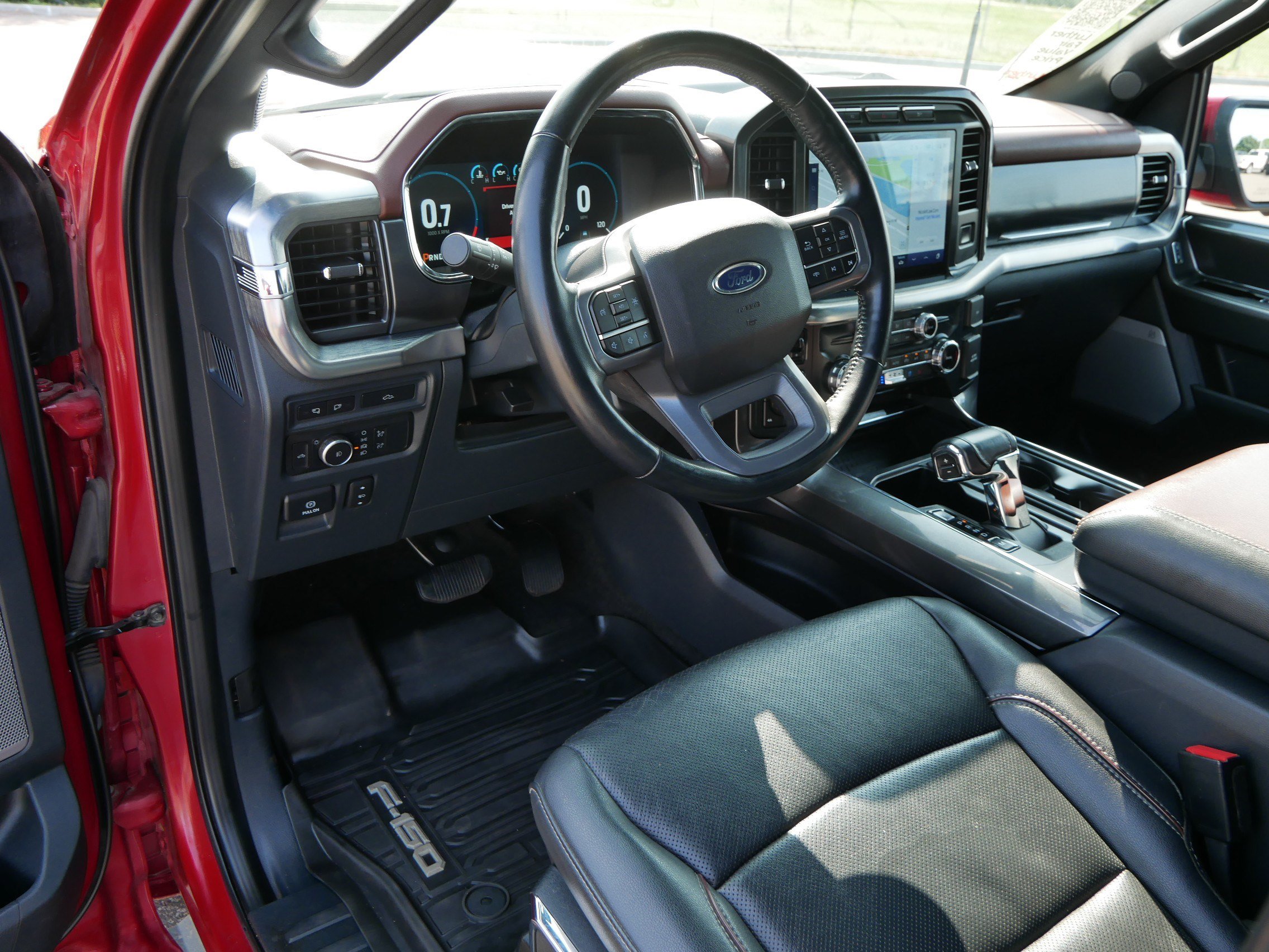Used 2022 Ford F150 Lariat AWD/4WD image 19