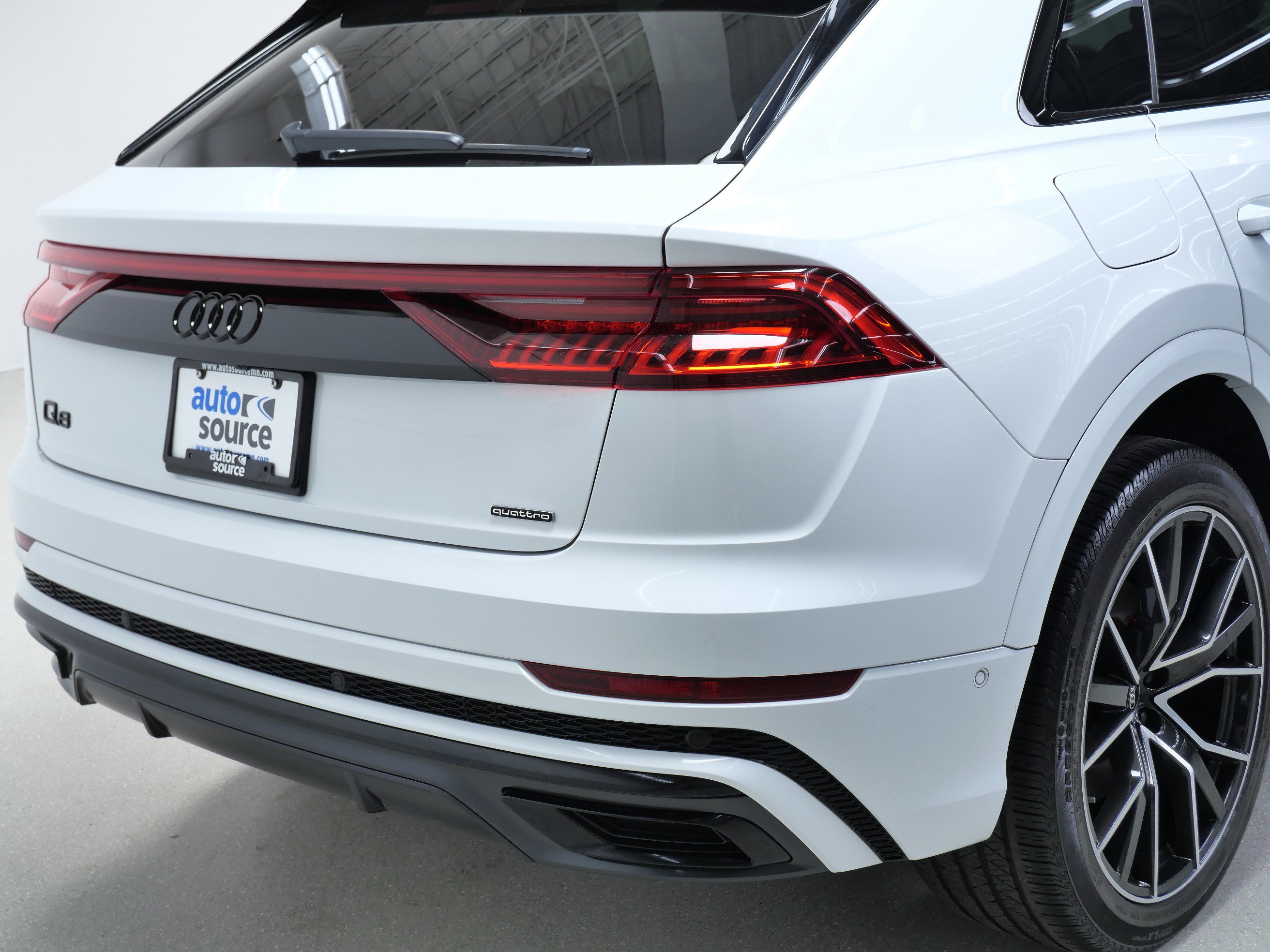Used 2023 Audi Q8 Premium Plus w/ Premium Plus Package AWD/4WD image 5