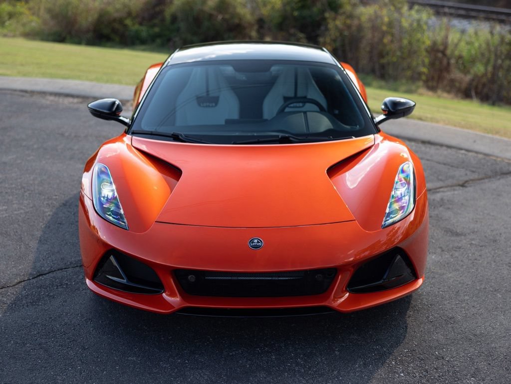 Used 2025 Lotus Emira RWD image 11