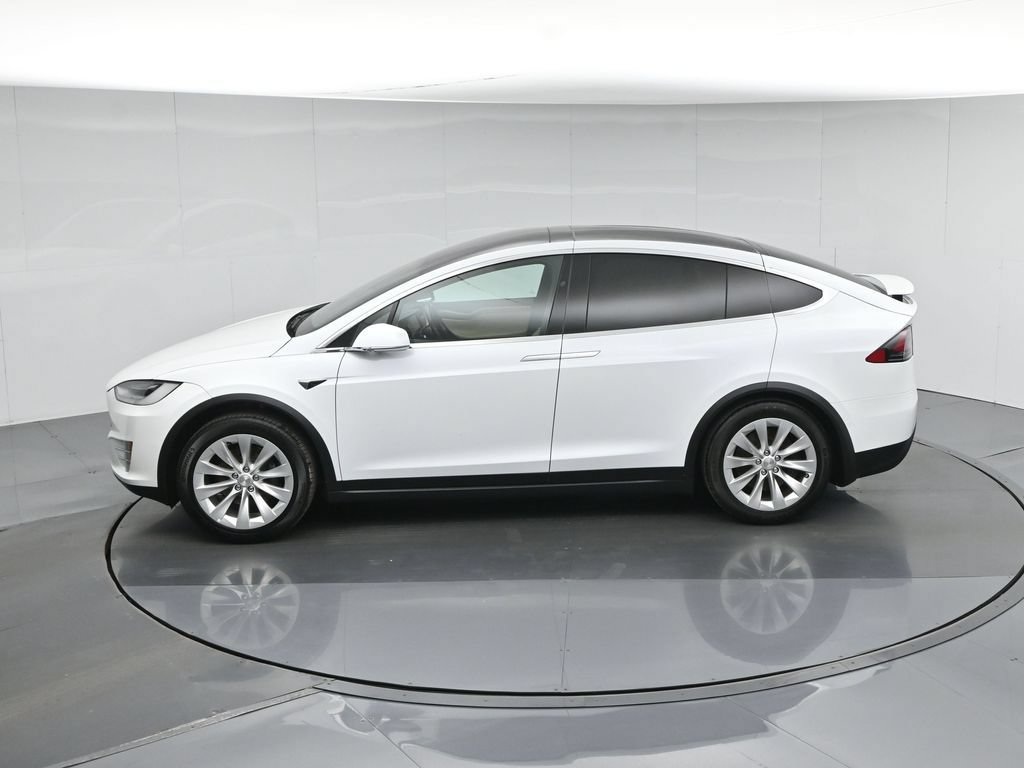 Used 2020 Tesla Model X Long Range AWD/4WD image 35