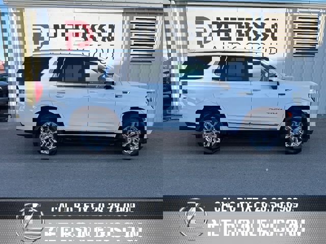 Used 2024 GMC Yukon SLT image 3