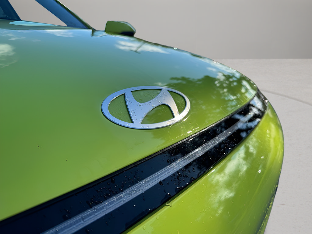 Certified 2024 Hyundai Kona Limited AWD/4WD image 12