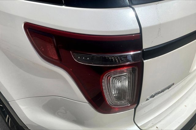 Used 2015 Ford Explorer Sport w/ Equipment Group 401A AWD/4WD image 23