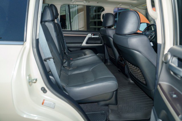 Used 2020 Toyota Land Cruiser AWD/4WD image 20