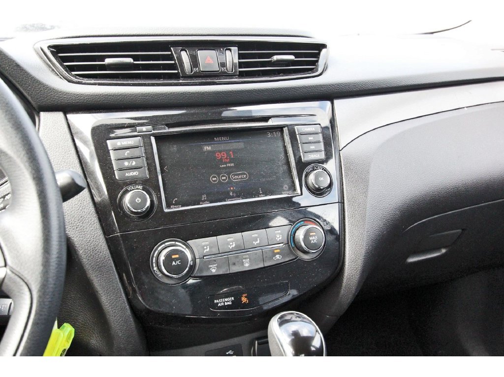 Used 2021 Nissan Rogue Sport S FWD image 28
