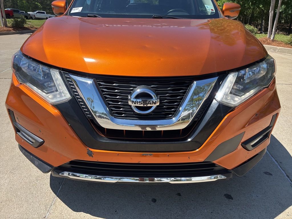 Used 2017 Nissan Rogue SV image 24