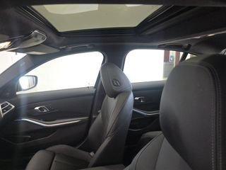 Used 2025 BMW M340i RWD image 3