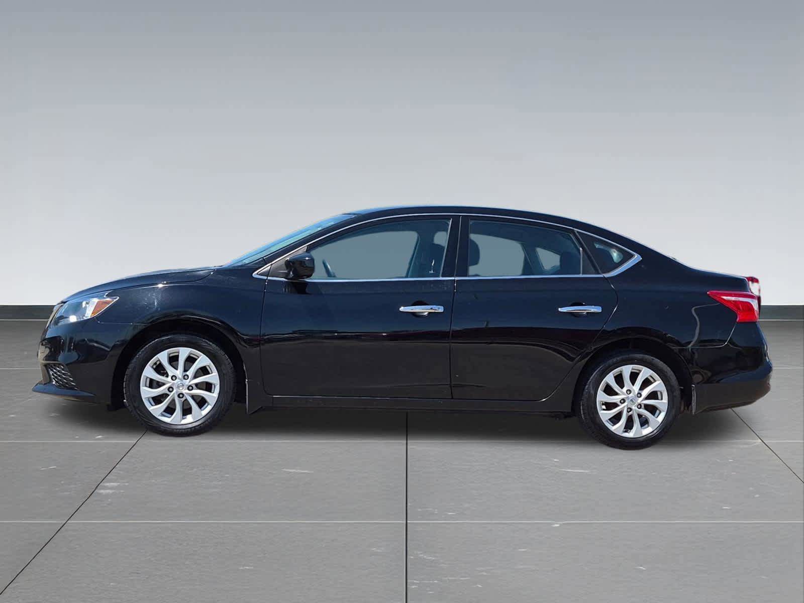 Used 2018 Nissan Sentra SV FWD image 3