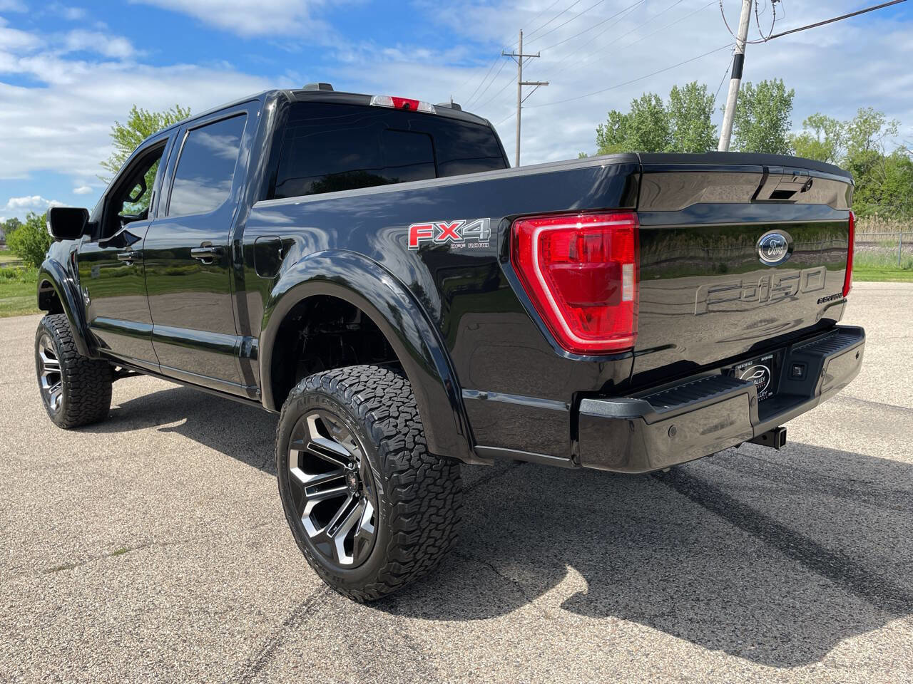 Used 2023 Ford F150 XLT w/ Equipment Group 302A High AWD/4WD image 5