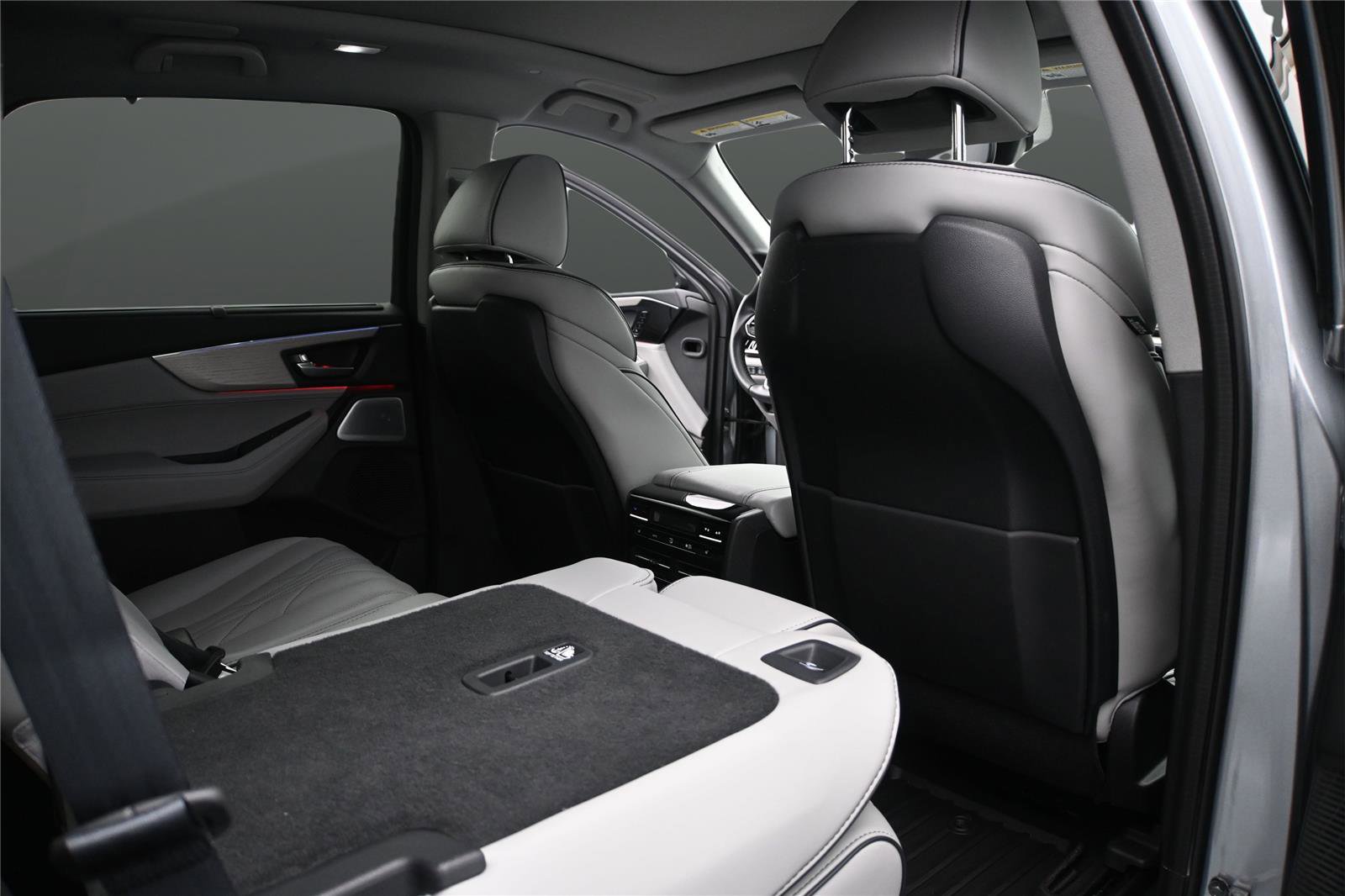 Certified 2026 Acura MDX SH-AWD w/ Advance Package image 24