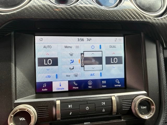 Used 2021 Ford Mustang Shelby GT500 w/ Technology Package RWD image 18