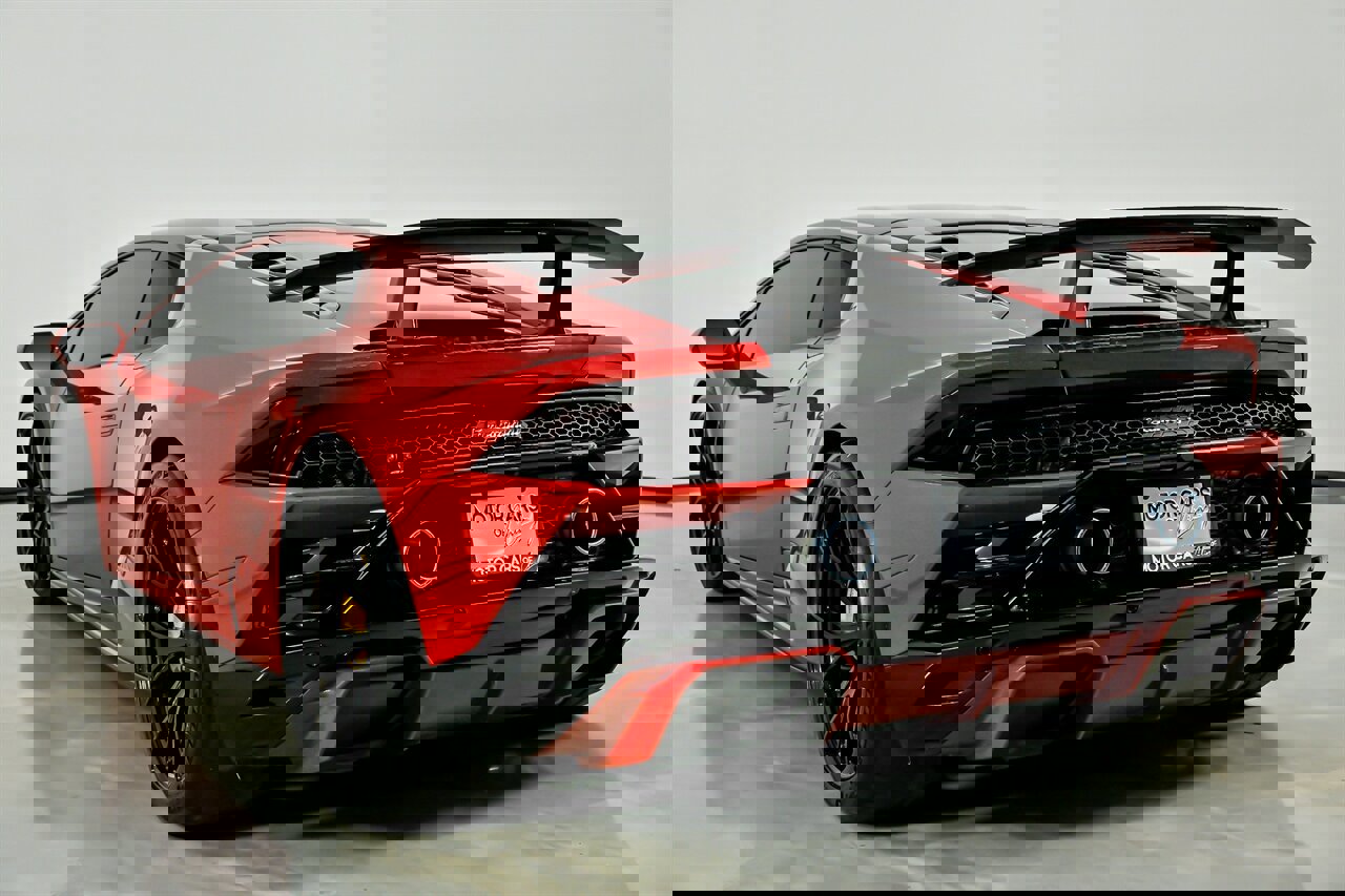 Used 2021 Lamborghini Huracan EVO image 11