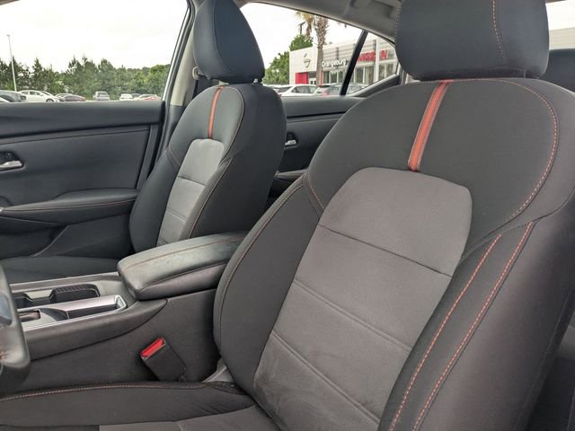 Used 2025 Nissan Sentra SR FWD image 14