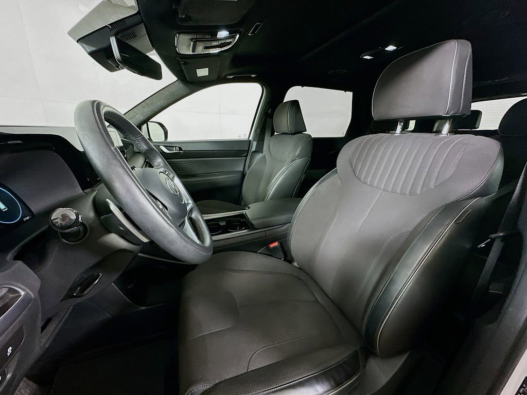 Used 2024 Hyundai Palisade Calligraphy image 16