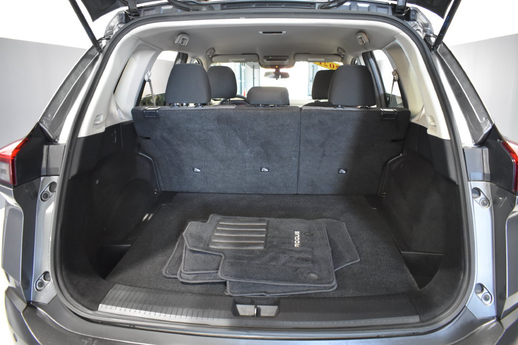 Used 2021 Nissan Rogue SV AWD/4WD image 33