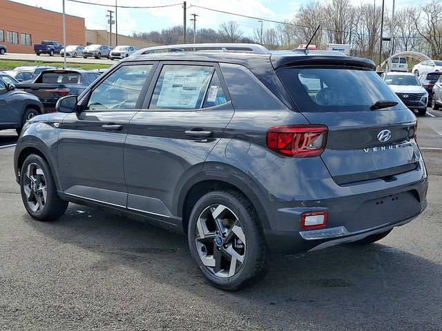 New 2026 Hyundai Venue SEL image 3