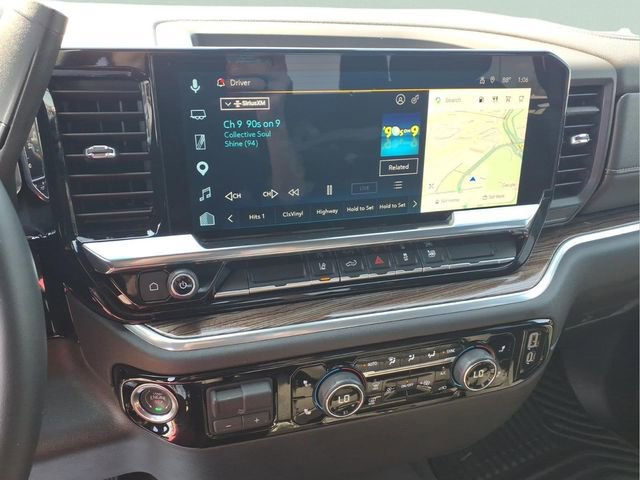 Used 2025 Chevrolet Silverado 2500 LT w/ Convenience Package AWD/4WD image 9