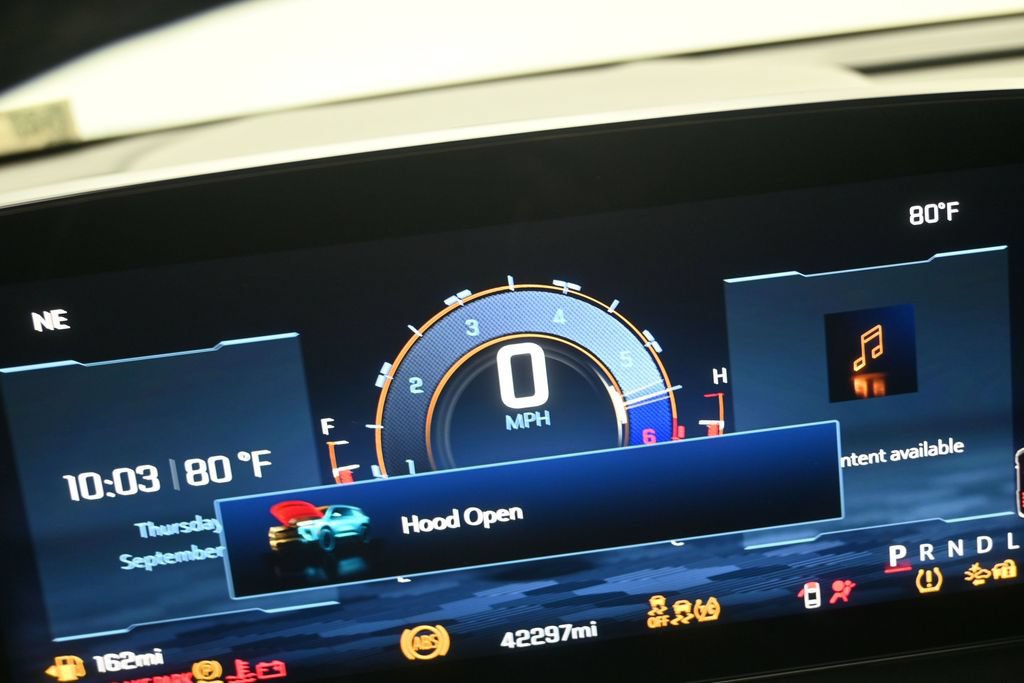 Used 2025 Chevrolet Traverse LT w/ Midnight/Sport Edition FWD image 12