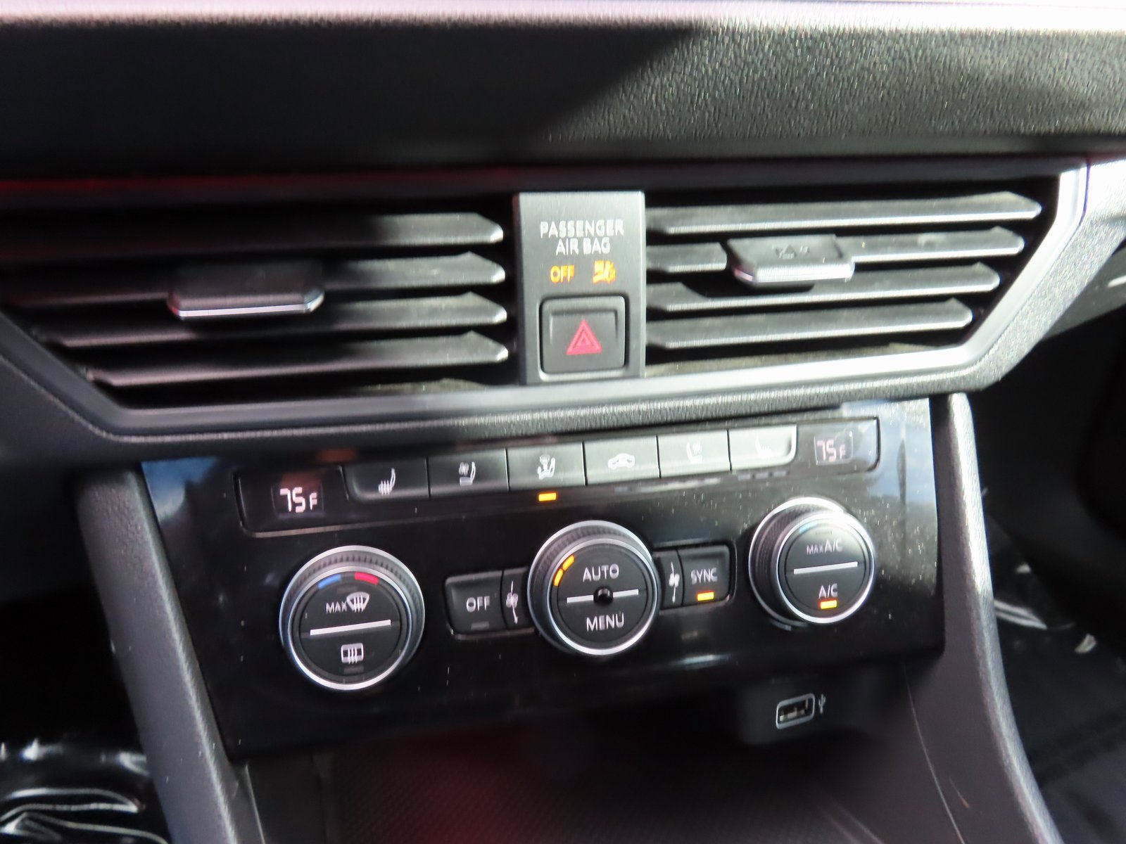 Used 2019 Volkswagen Jetta GLI Autobahn image 23