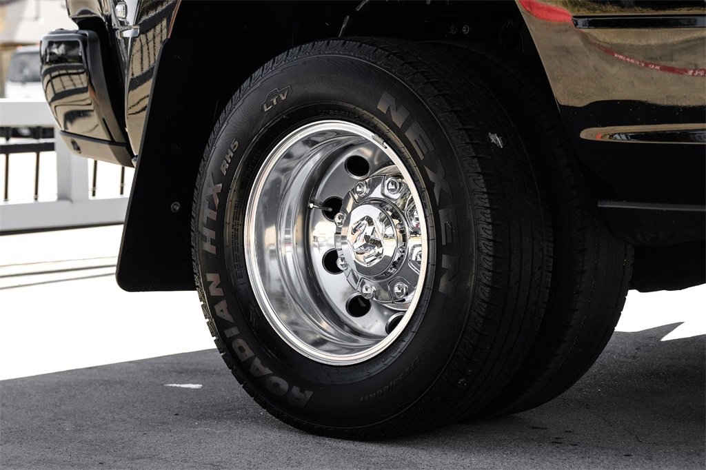 Used 2024 RAM 3500 Laramie w/ Bed Utility Group image 65