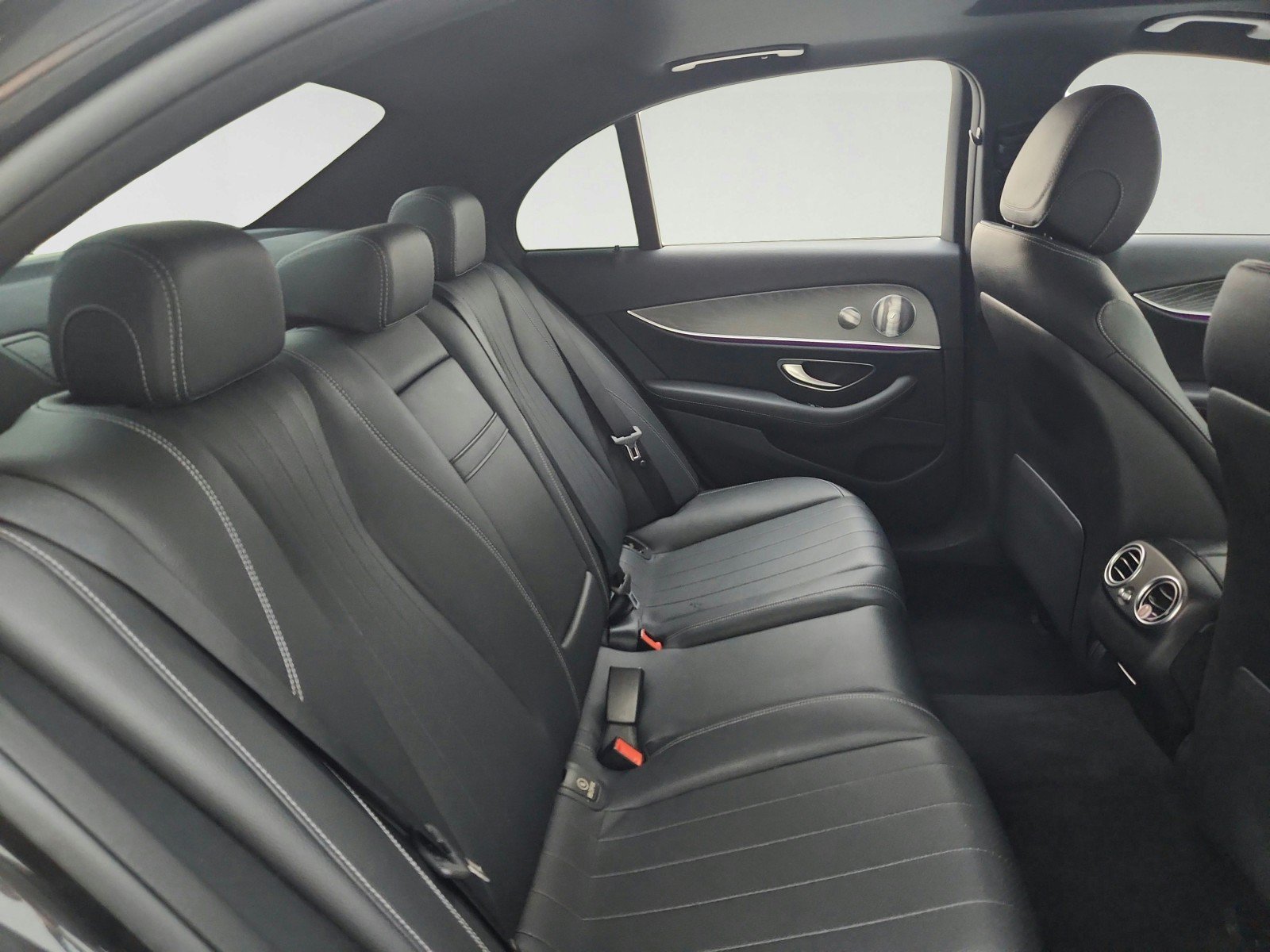 Used 2021 Mercedes-Benz E 350 Sedan image 35