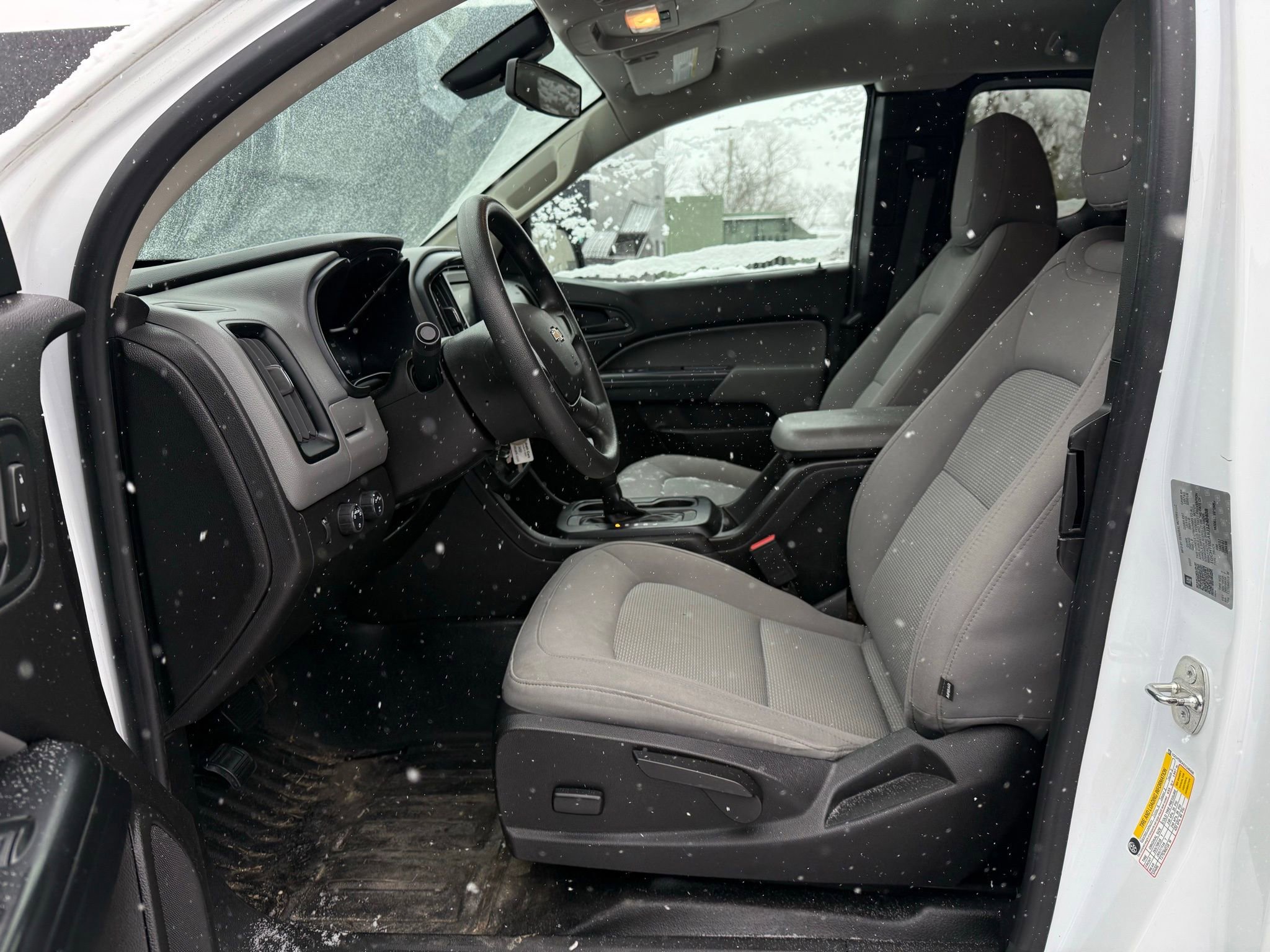 Used 2018 Chevrolet Colorado W/T image 28