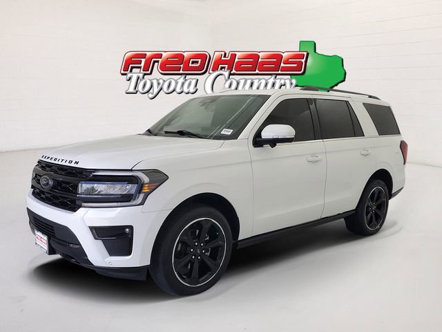 Used 2023 Ford Expedition Limited image 1