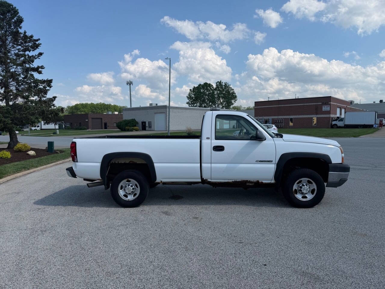 Used 2005 Chevrolet Silverado 2500 W/T RWD image 5