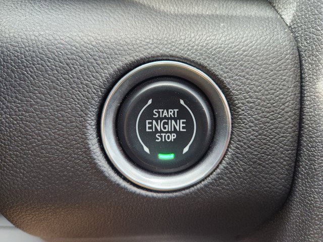 Used 2025 GMC Acadia Elevation image 50