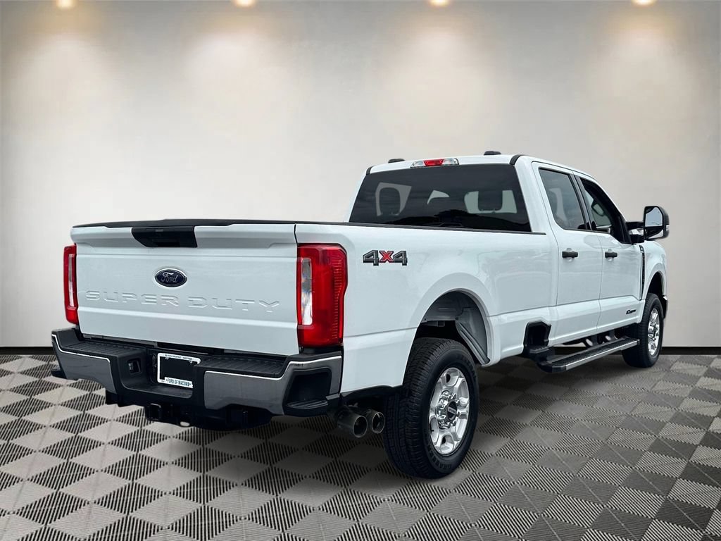 Used 2025 Ford F250 XLT AWD/4WD image 4