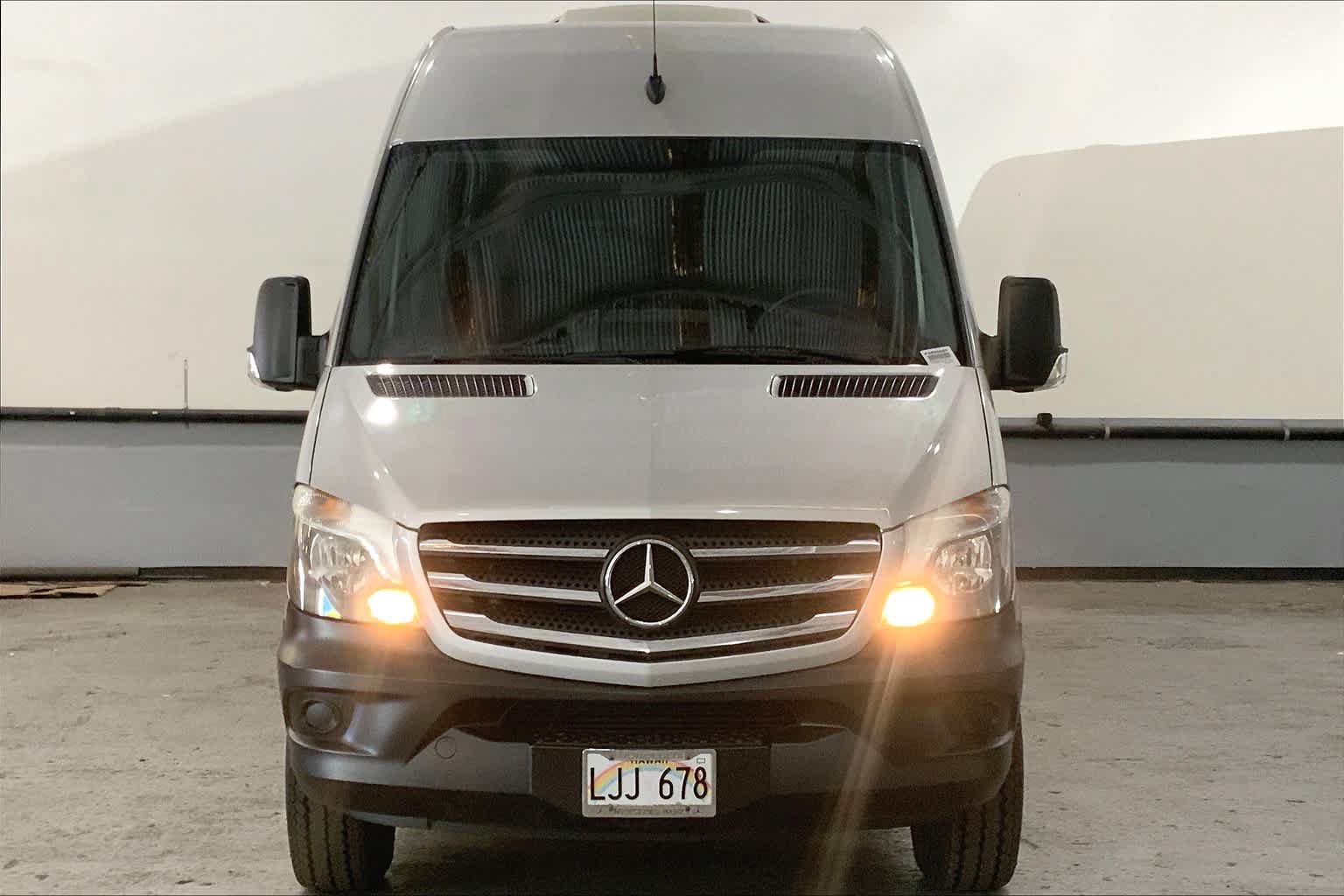 Used 2017 Mercedes-Benz Sprinter 2500 image 2